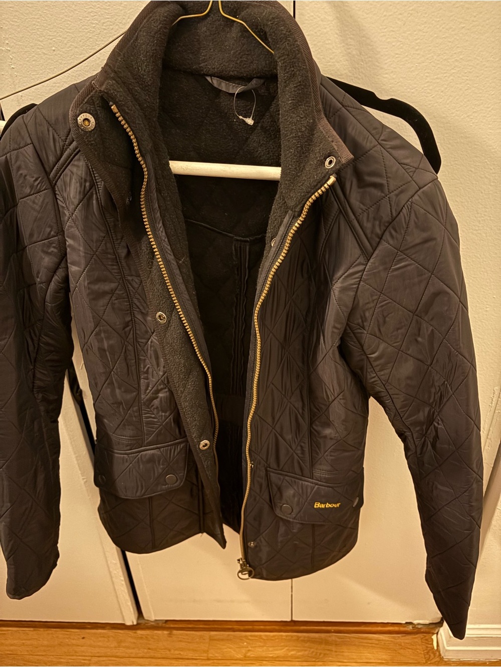Barbour Quilted Women's Jacket in Black